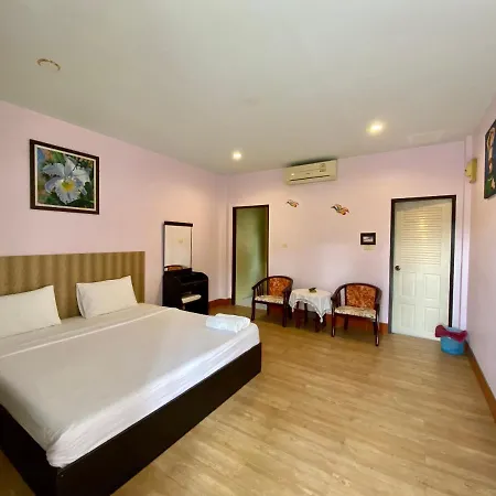 Pachumas Hotel-2